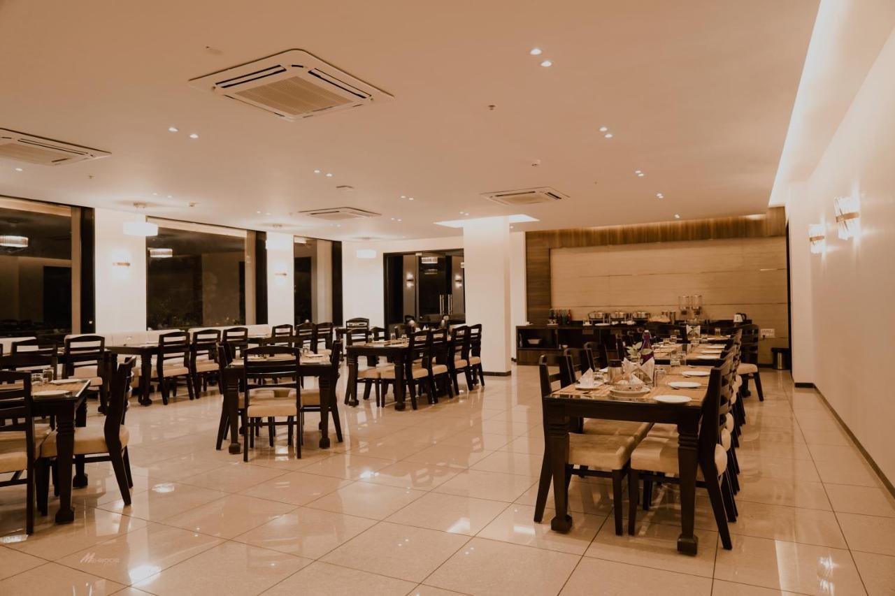 Pride Resort & Convention Center Ranakpur Near Ranakpur Dam Sādri 外观 照片