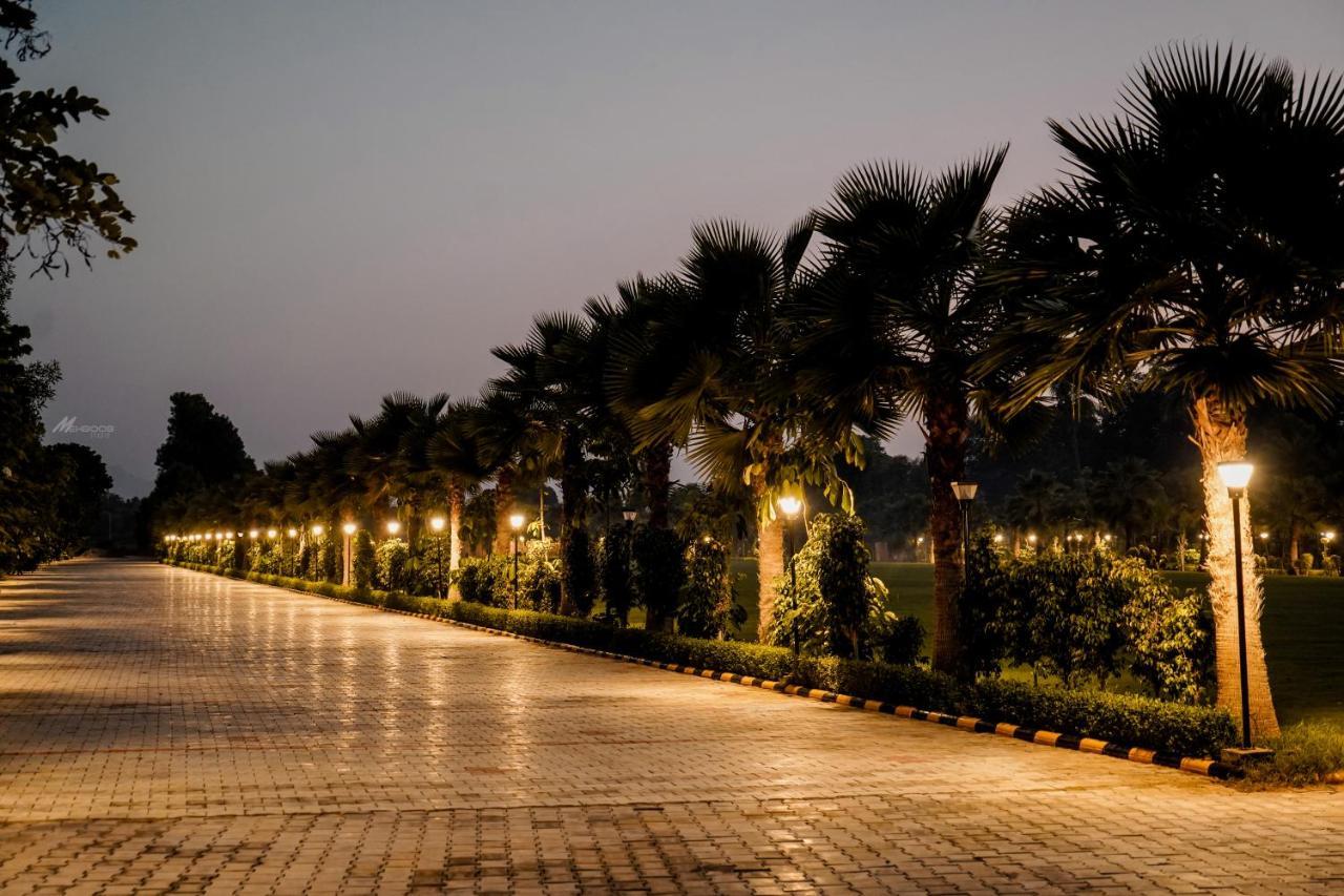 Pride Resort & Convention Center Ranakpur Near Ranakpur Dam Sādri 外观 照片