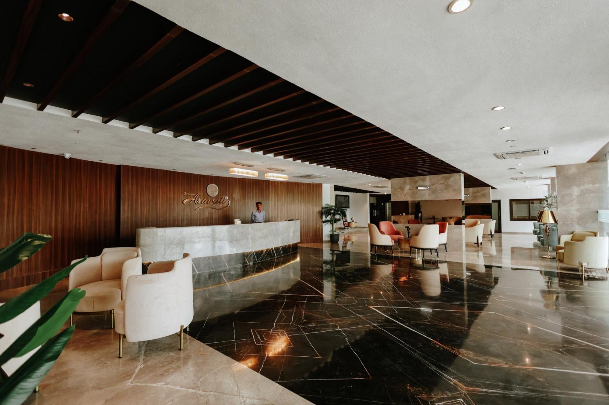 Pride Resort & Convention Center Ranakpur Near Ranakpur Dam Sādri 外观 照片