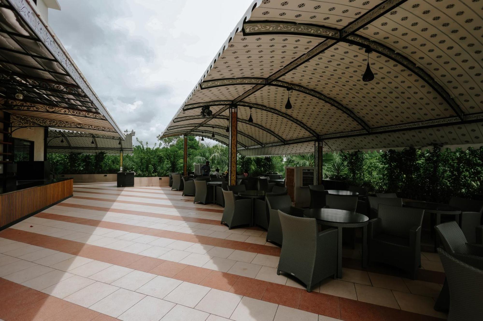 Pride Resort & Convention Center Ranakpur Near Ranakpur Dam Sādri 外观 照片
